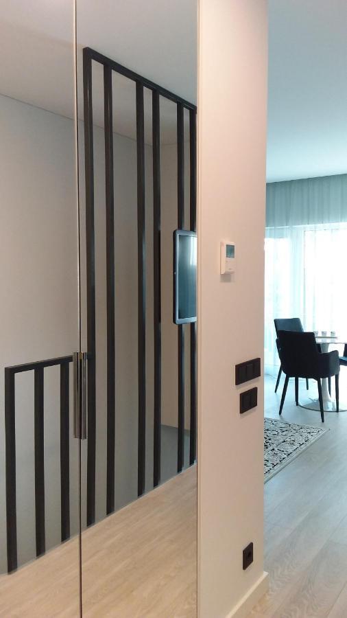 New J&R Apartment Near Girstutis, Free Private Parking & Self Check-In Kaunas Dış mekan fotoğraf